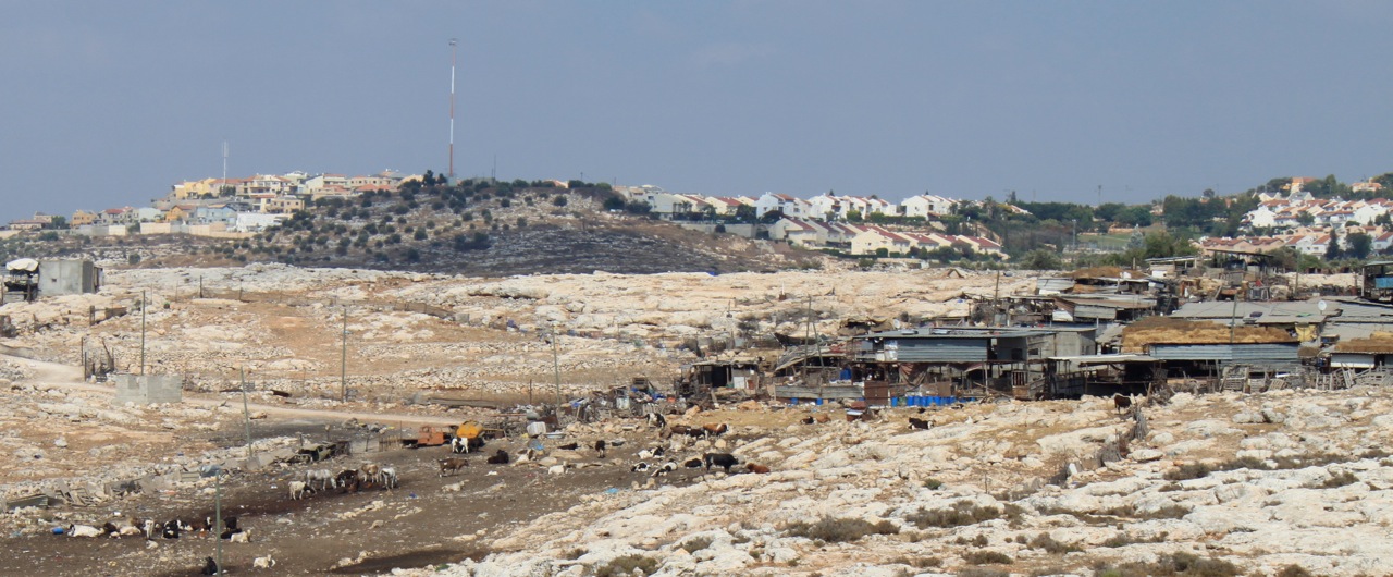 Wadi Rasha and nearby Israeli colony