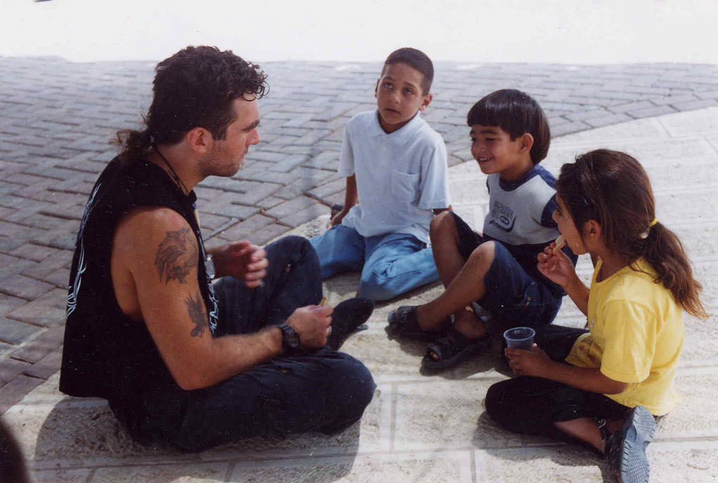 Vittorio Arigoni with children in Gaza